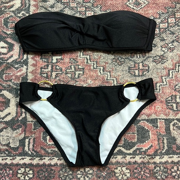 Black strapless bikini - size small / medium - Picture 1 of 2